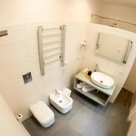 Real Passeggio Di 나폴리