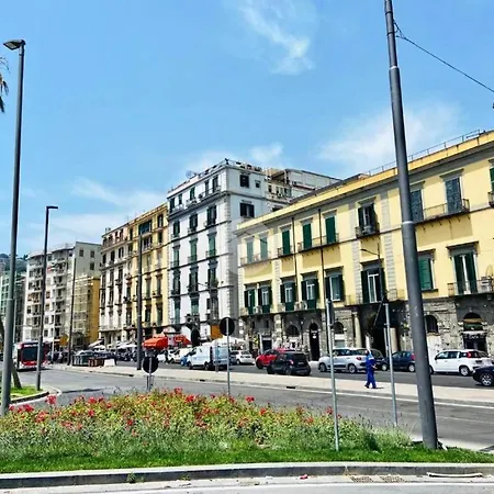 B&B Real Passeggio Di 나폴리